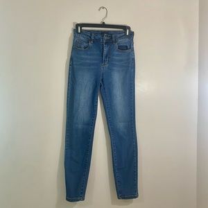 Tahari High Rise Skinny Jeans